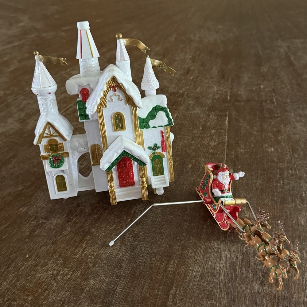 Trendmasters North Pole Express 1998 Replacement Church + Santa's Sleigh Parts
